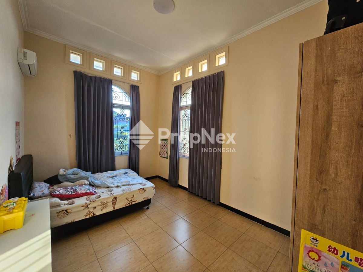 Rumah Sutorejo Lokasi Strategis Nilai Investasi Tinggi — foto 3